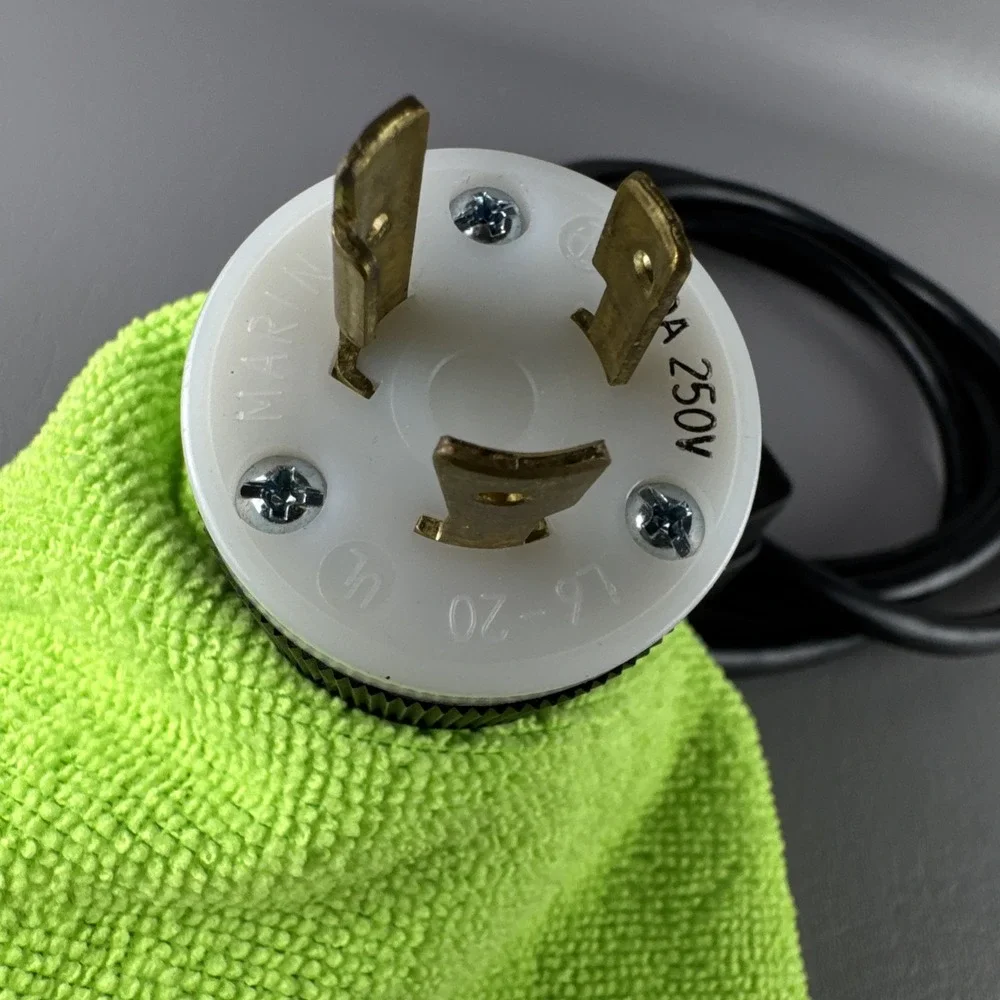 Marinco Male‎ Twist Lock Power Cable 20 Amp 250 VAC L6-20 8 Feet 3 Inches New